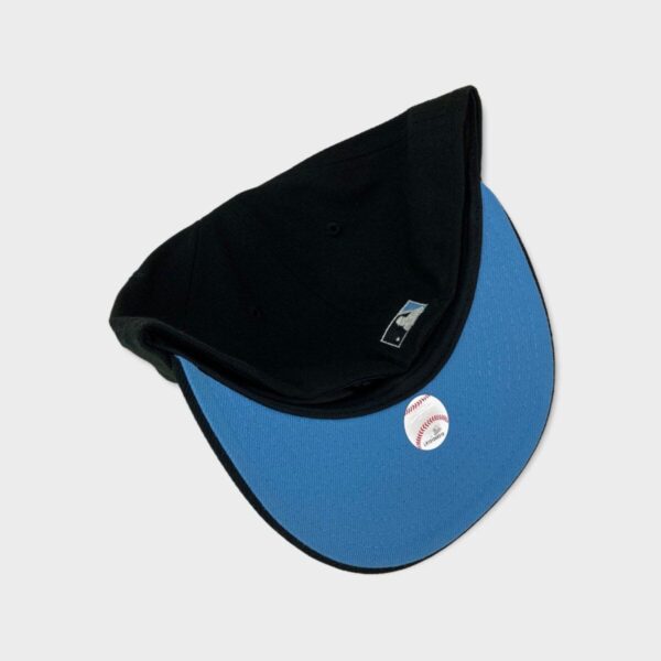 Toronto Blue Jays side patch MLB fitted hat - Image 3