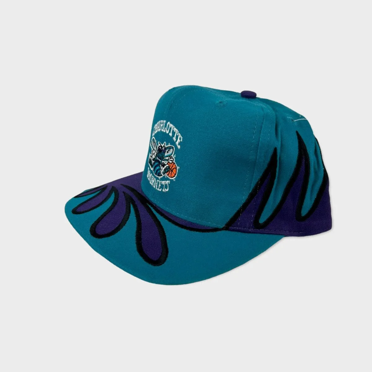 Charlotte Hornets NBA Vintage Snapback hat - Image 3