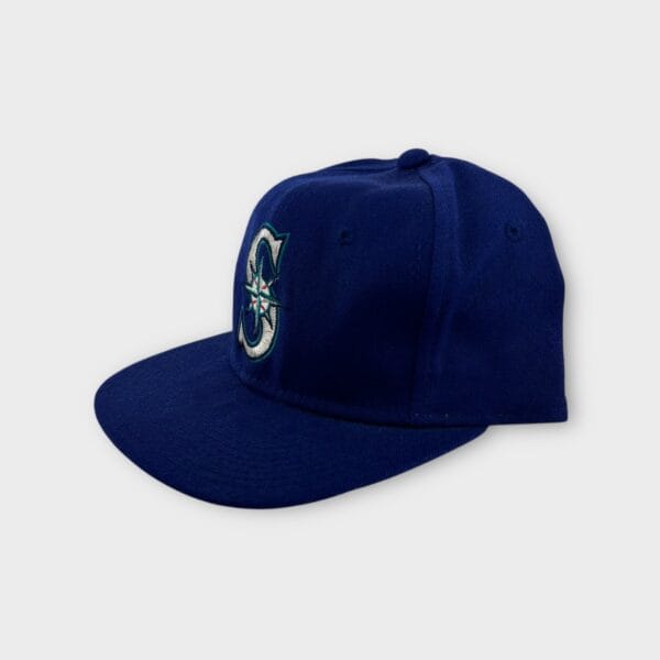 Vintage Deadstock Seattle Mariners MLB Fitted hat - Image 2